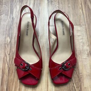 Karen Scott red patent leather kitten heels with a buckle accent size 8.5